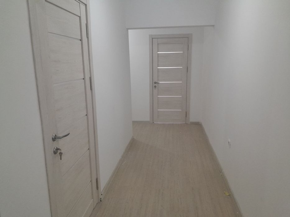 Яшнобод тумани Олмос Нормахамедов массивида 3 хонали квартира сотилади