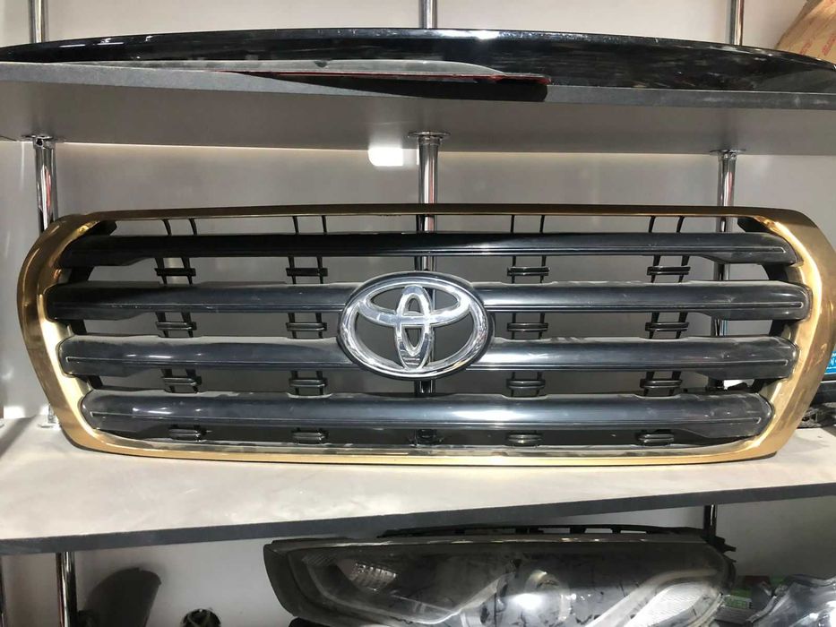 Решетки радиатора на разные авто