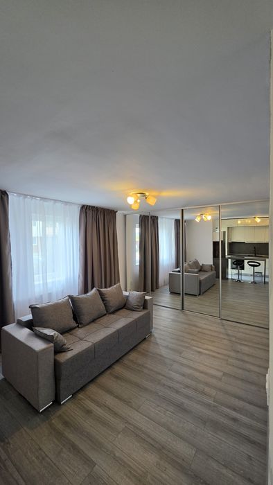 Apartament 3 camere 2 băi, bloc nou, mobilat și utilat complet.