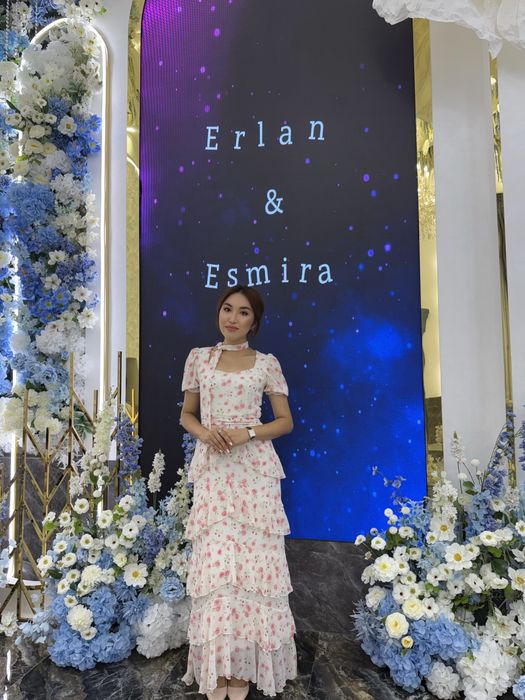 Продаю несколько платьев