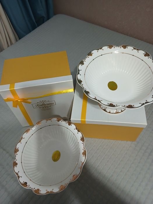 Продам фруктовницы новые 2 шт