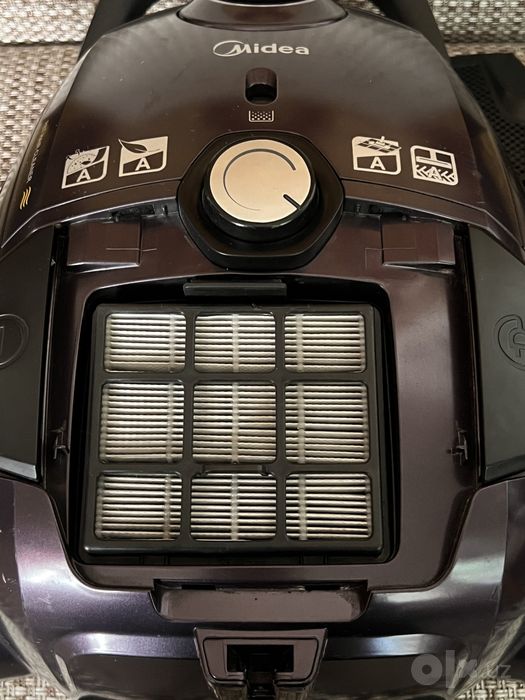 Пылесос Midea MKZC17M