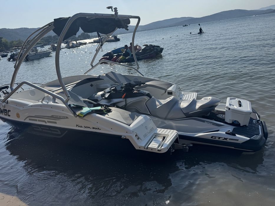 Barca Waveboat 525 an 2023
