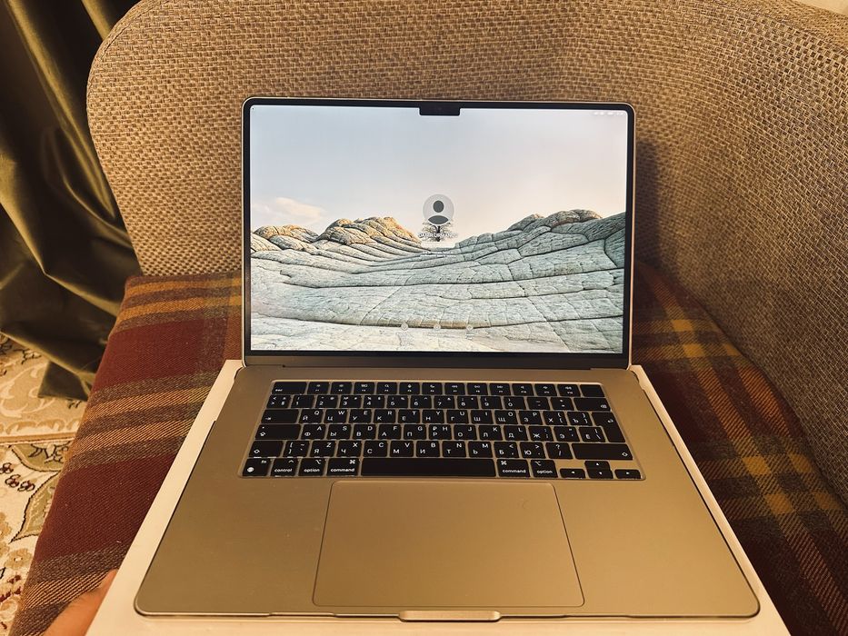 Macbook Air 15 M2 2023