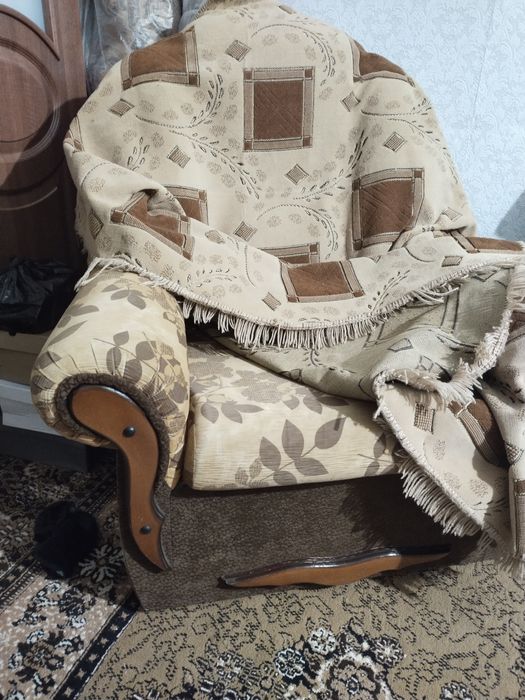 Мягкий уголок тройка