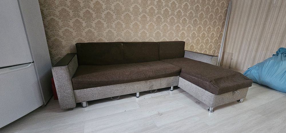 Бесплатно отдам тахту