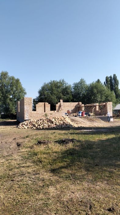 Бригада строителей