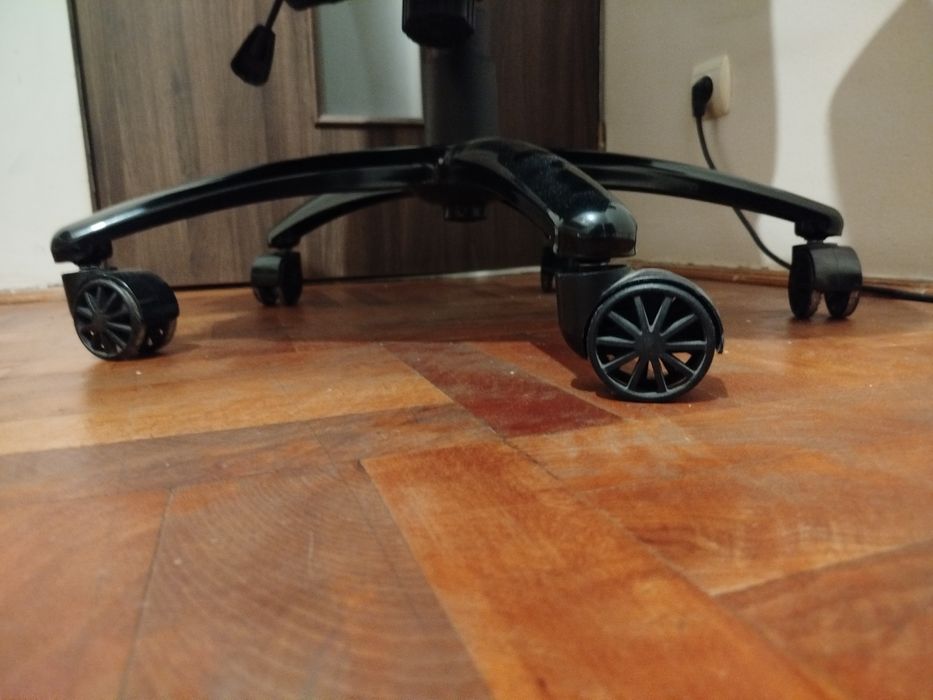 Scaun gaming newskill