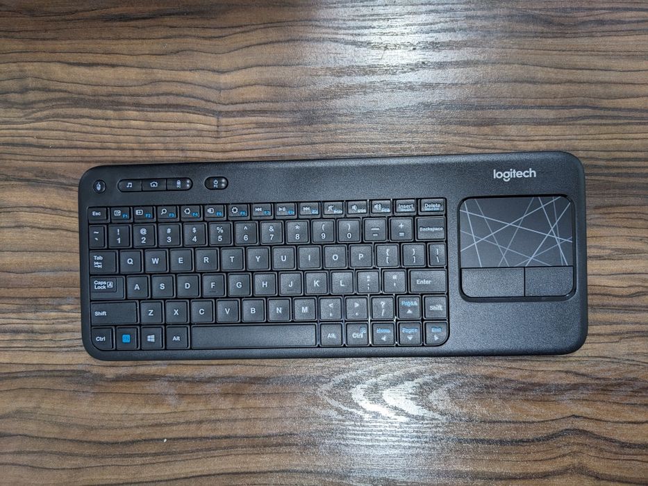 Беспроводная клавиатура Logitech K400r с сенсорная панель тачпад