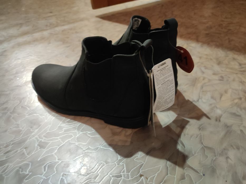 Продам обувь новую