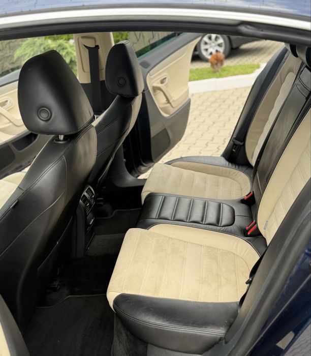 Vw Passat Cc 2011 2.0 TDI 170cp R-Line Bi-Xenon , Navi , Pano , Piele , Jante , Top Extras !