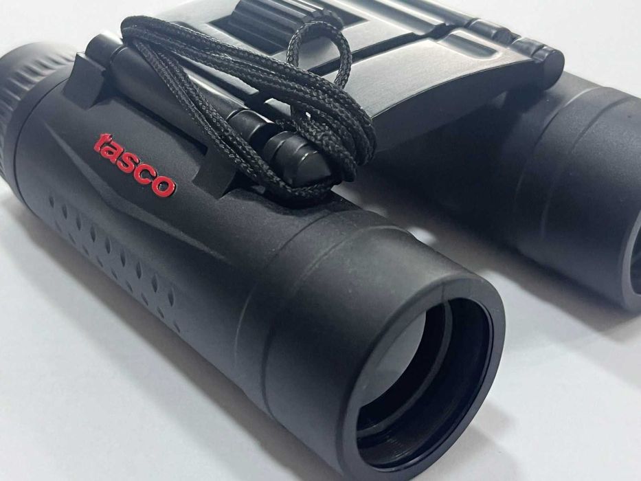 КАТО НОВ! Бинокъл Tasco 10x25