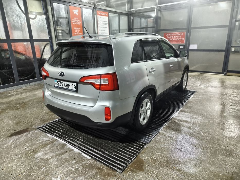 Продам Kia Sorento 2014 года