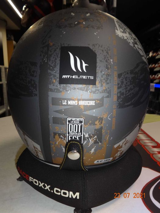 НОВО! Скутерски каски MT Helmets Le Mans различни шарки скутер мотор