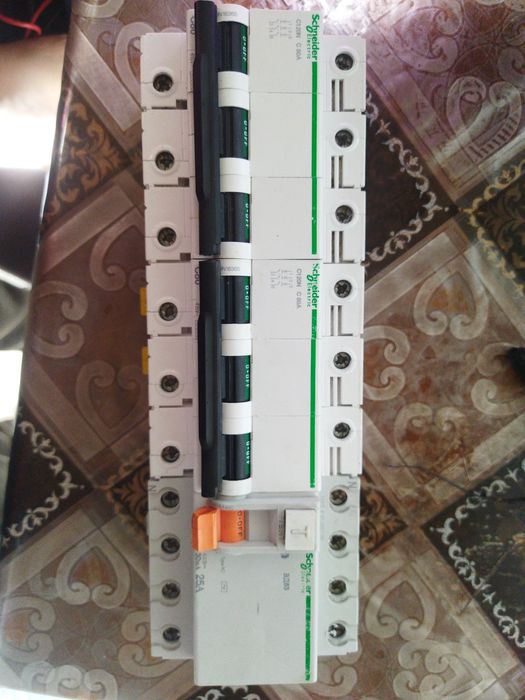 Автоматы Schneider