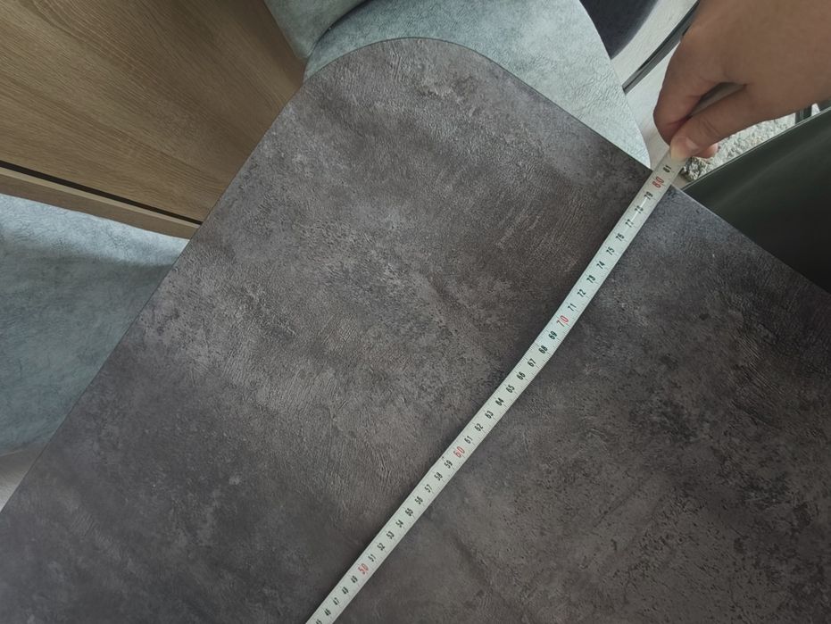 Стол со стульями