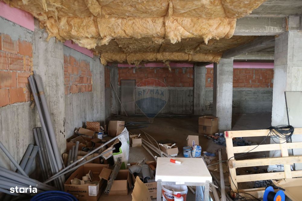 Spațiu comercial de 317mp de vânzare