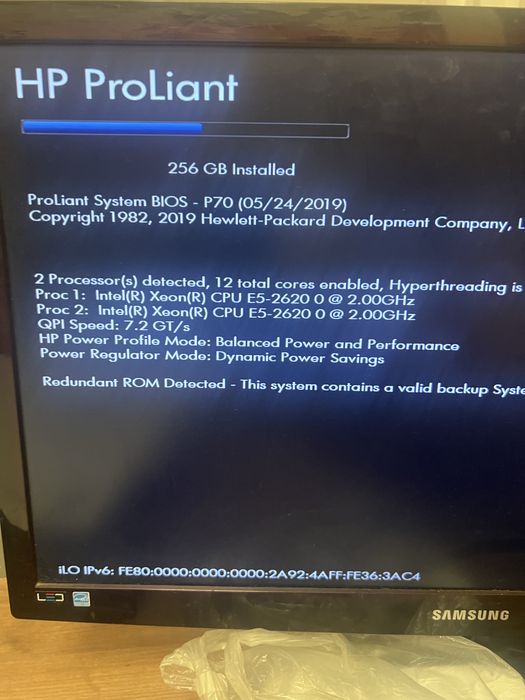 Server HP DL360p Gen8
