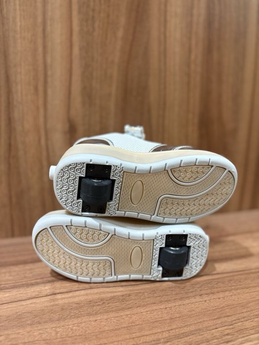 Детски маратонки с прибиращи се колелца от размер 30 до размер 39