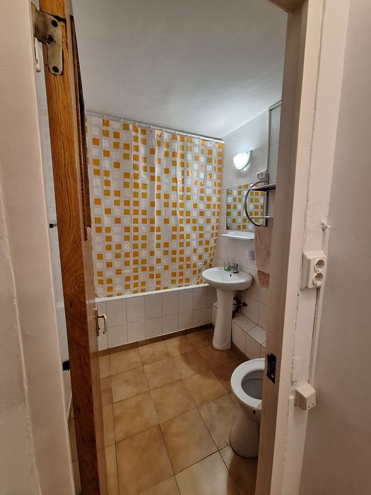 Apartament 3 camere sector 4