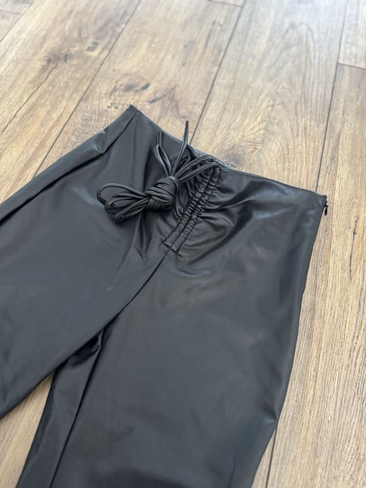 Дамски кожени панталони