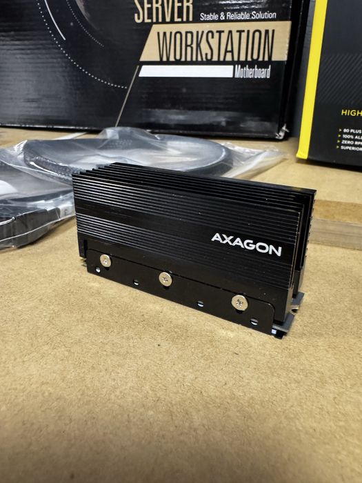 Workstation AMD EPYC 7452 256GB ECC asrock romed8 AI Server Editare