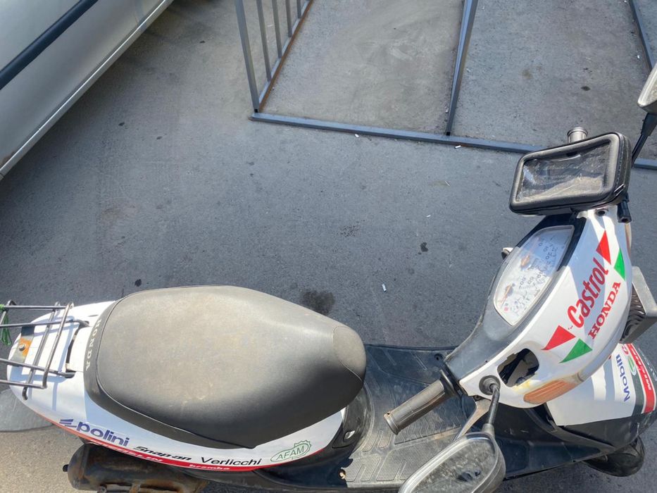 Мопед хонда дио