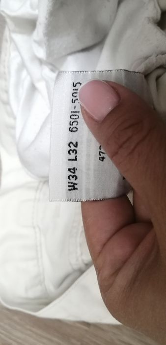 Фирменные джинсы Levi's