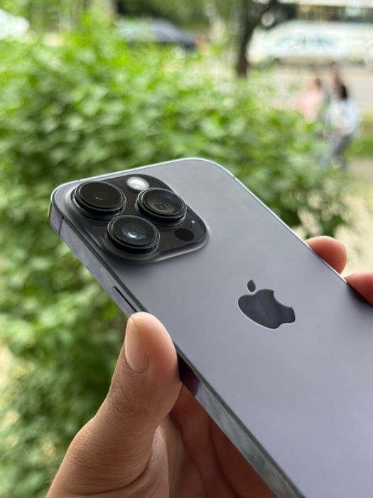 Продам iphone 14 pro