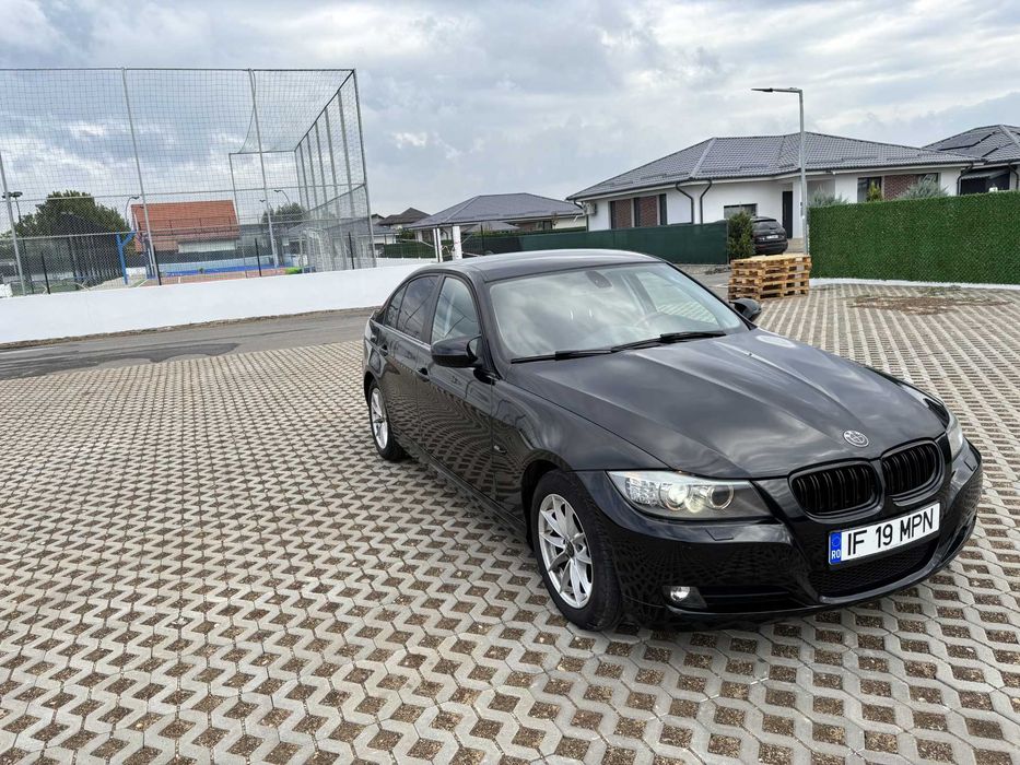 BMW 318i, benzina 140 cp, 2011