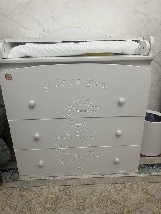 Продам комод детский,пуфик в подарок