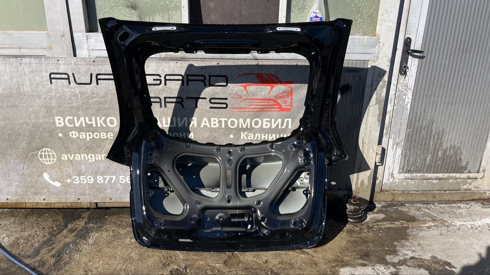 3 броя багажна врата Tesla Y 2020-