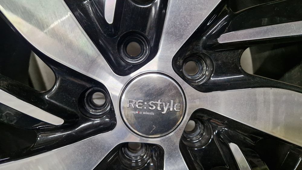 Продам комплект резины (шины на дисках)