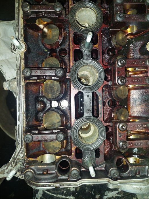 Chiulasa Vw Passat B 5 1.8 ,Audi,cod 058 103 373 D