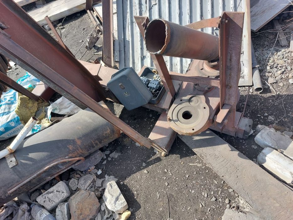 Продам двутавры и швеллера разные