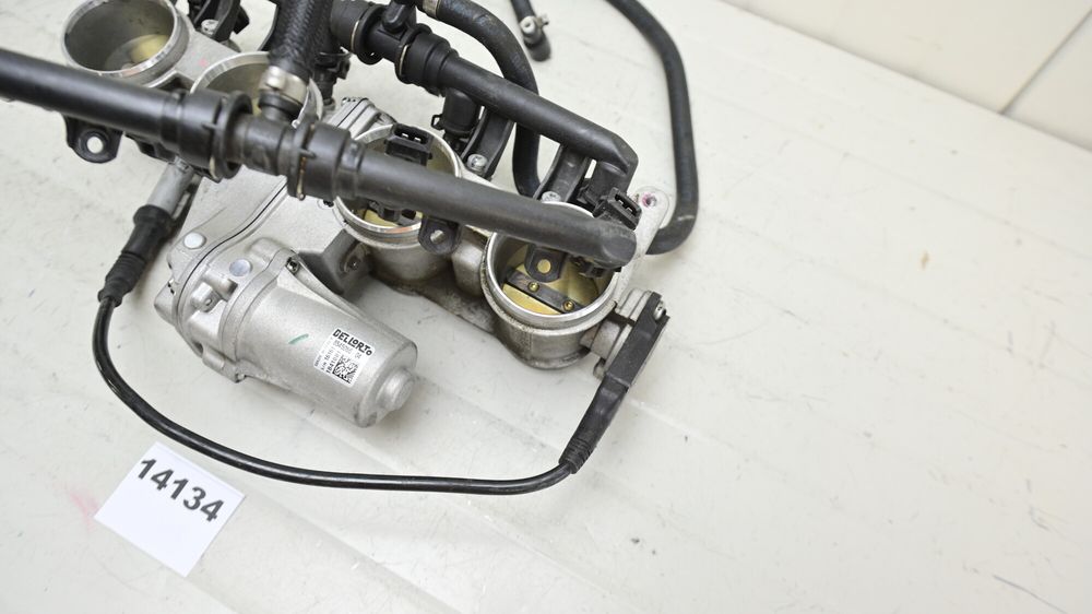 Rampa Corp Acceleratie Injectie Injectoare BMW S1000XR K49 2015 - 2019