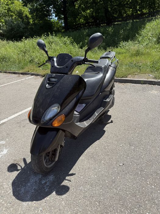 Vand yamaha majesti 125 sau schinb cu cros dau diferenta