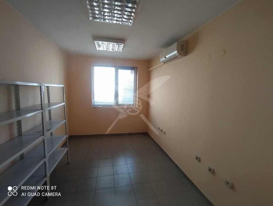 Продава се Склад в Пловдив, Тракия - 1319 кв.м за 1100 €/кв.м - Снимка #5