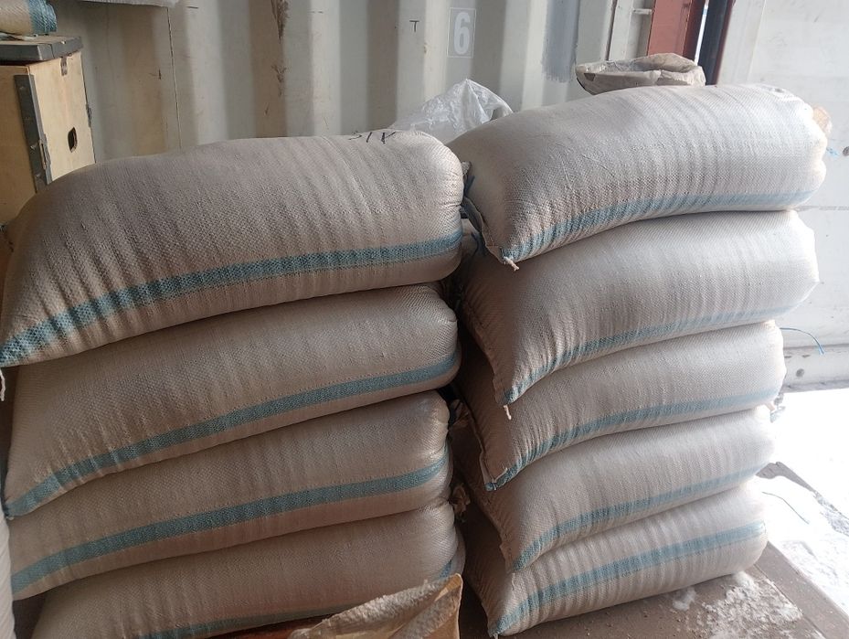 Продам зерно мешками