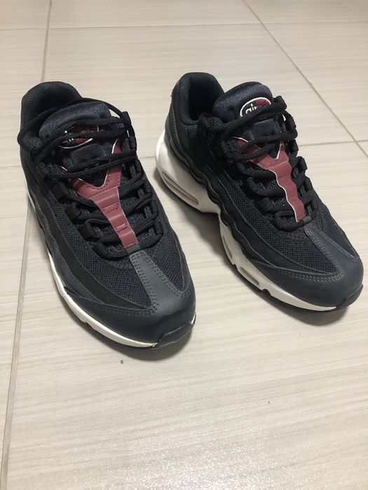 Adidasi Nike AirMax 95