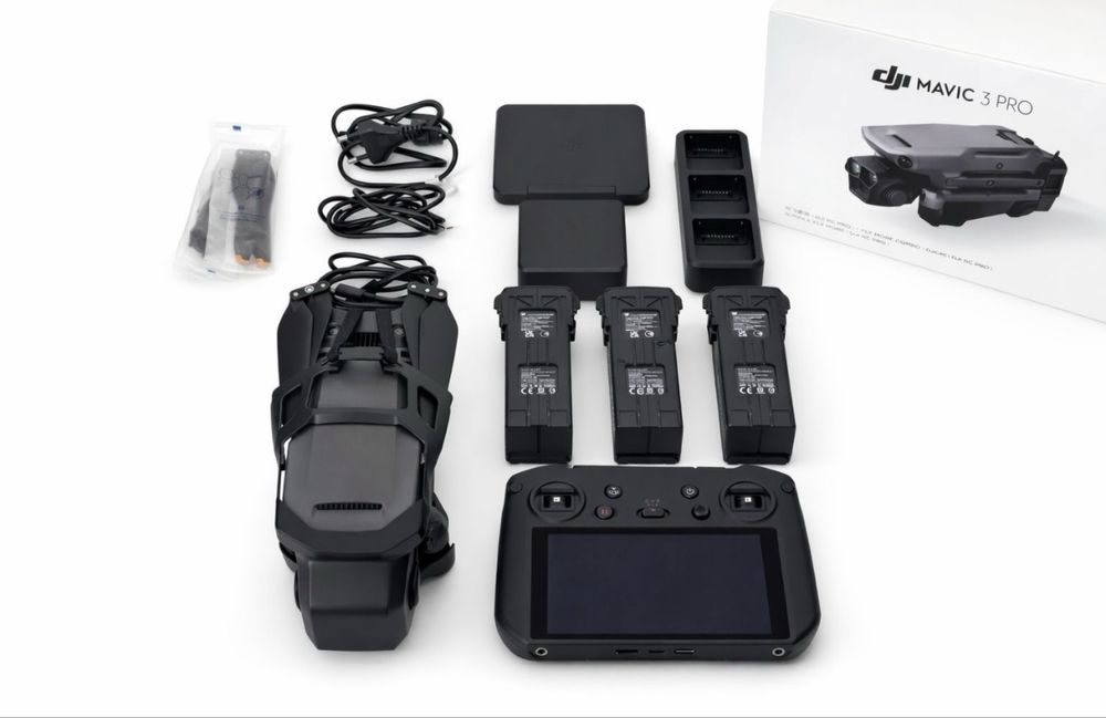DJI  MAVIC 3 PRO fly more combo!!!