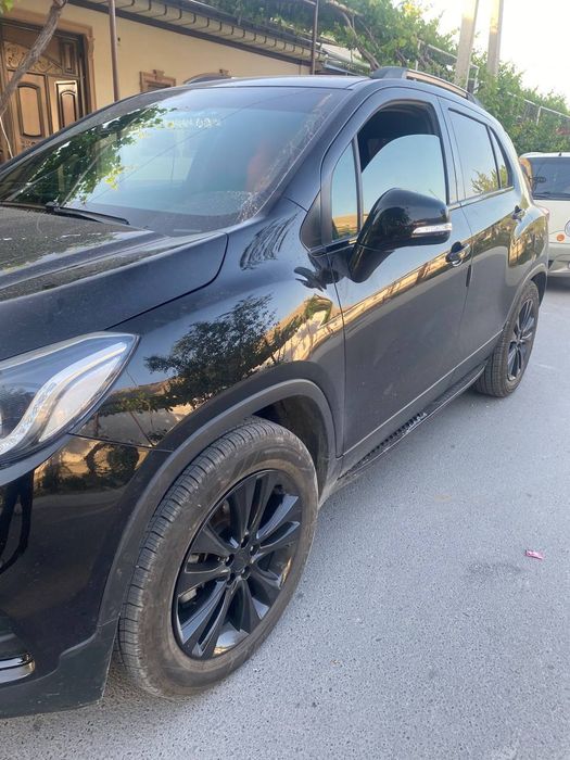 Трекер 1 пример сотилади.