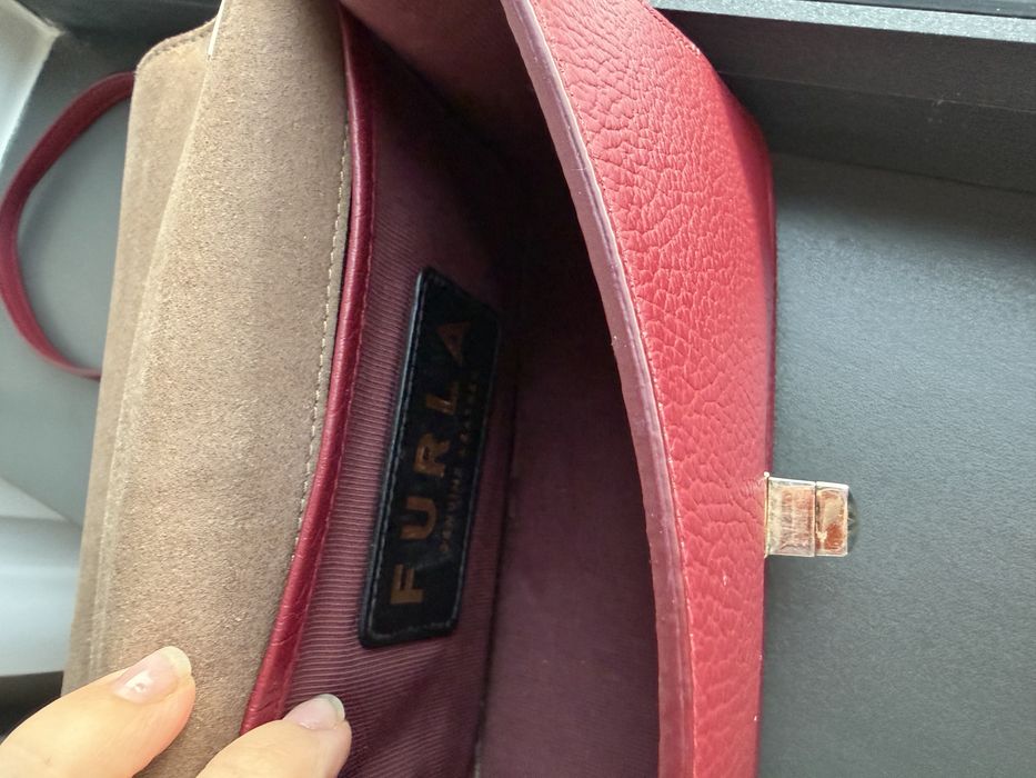 Furla,,,цвят бордо