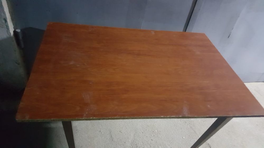 Стол обеденный деревянный!