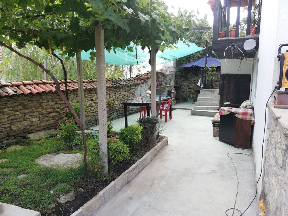 Къща на 3 км от Велико Търново