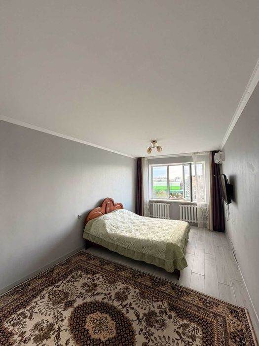 продается 2 ком квартира район Кунаева