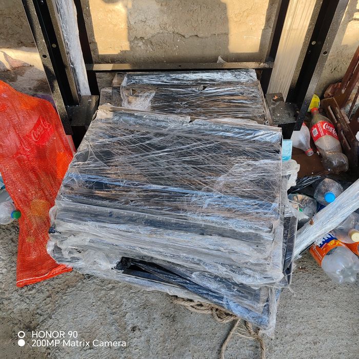 Металлический 3х этажный паллета