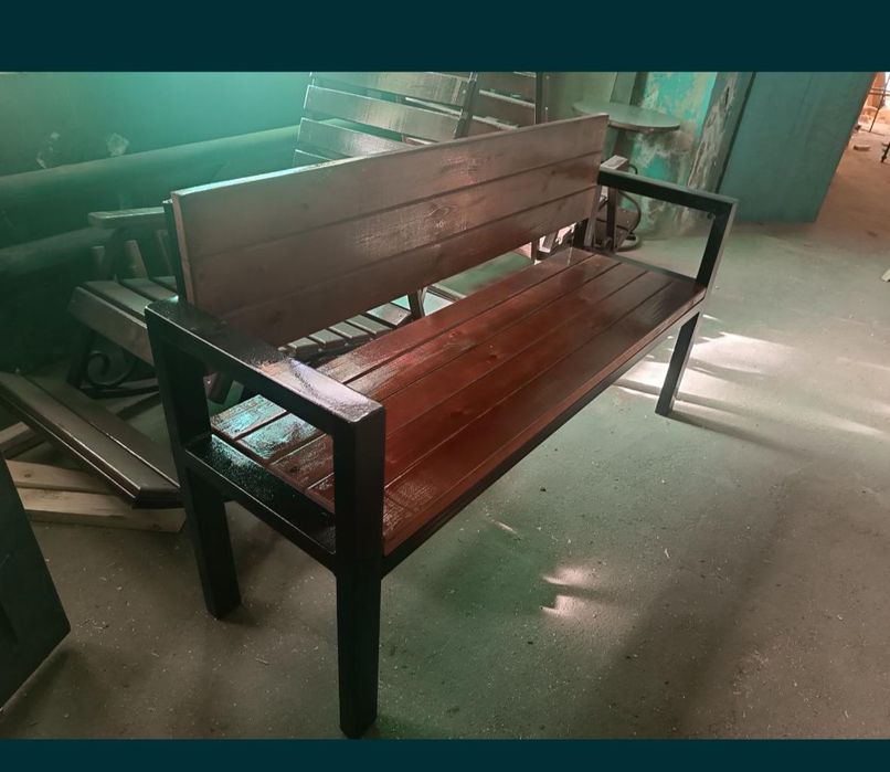 Скамейки уличные