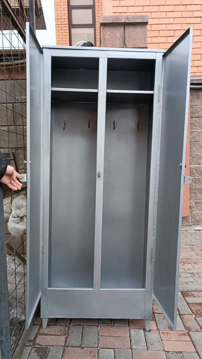 Шкаф металлический