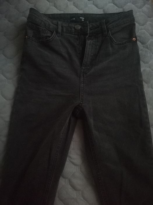 Blugi gri Sinsay mărime 36 - 20 RON, stare nouă!